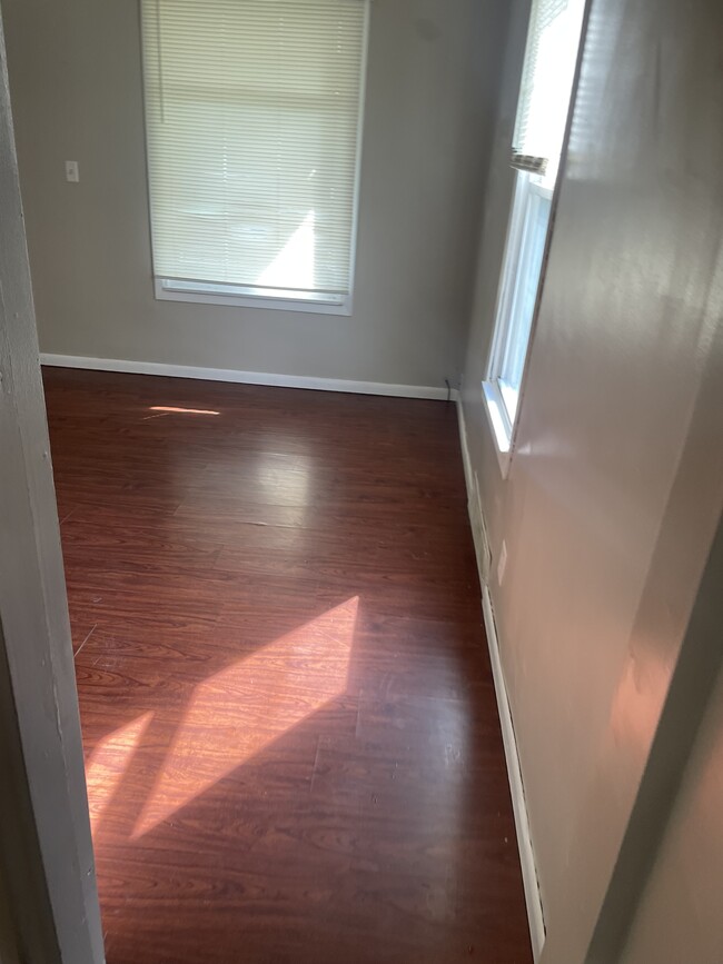 Living room - 419 18th Avenue a