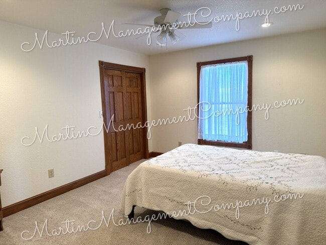 Building Photo - 700 Locust Ave