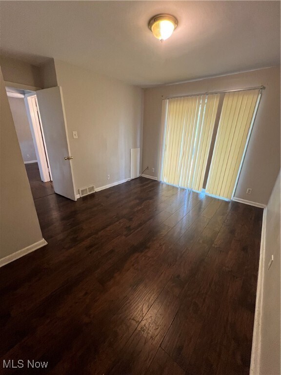 Building Photo - 15 Zahn Ct