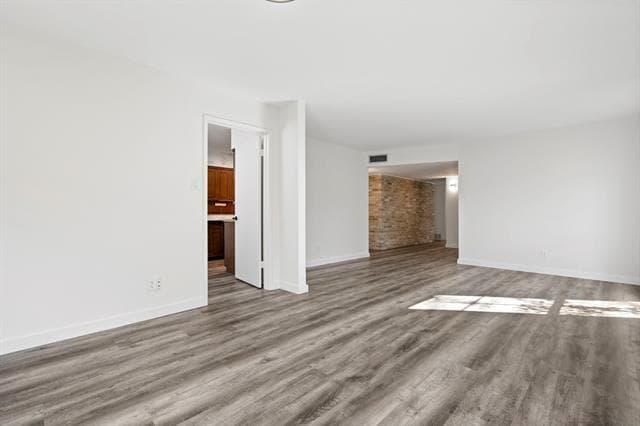 Building Photo - 12611 High Meadow Dr