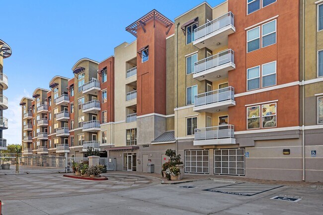 Building Photo - View Condo in Luxury Gated Community