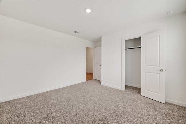 Building Photo - 5927 Orchid Crst Ln