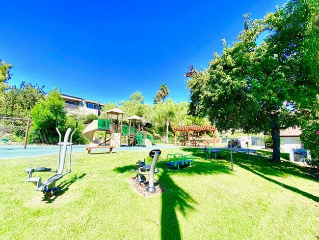 Building Photo - FOR RENT -  3 Bd/2 Ba 1,392 Sf In Friars Village Community, Townhome In San Diego Fashion Valley ...