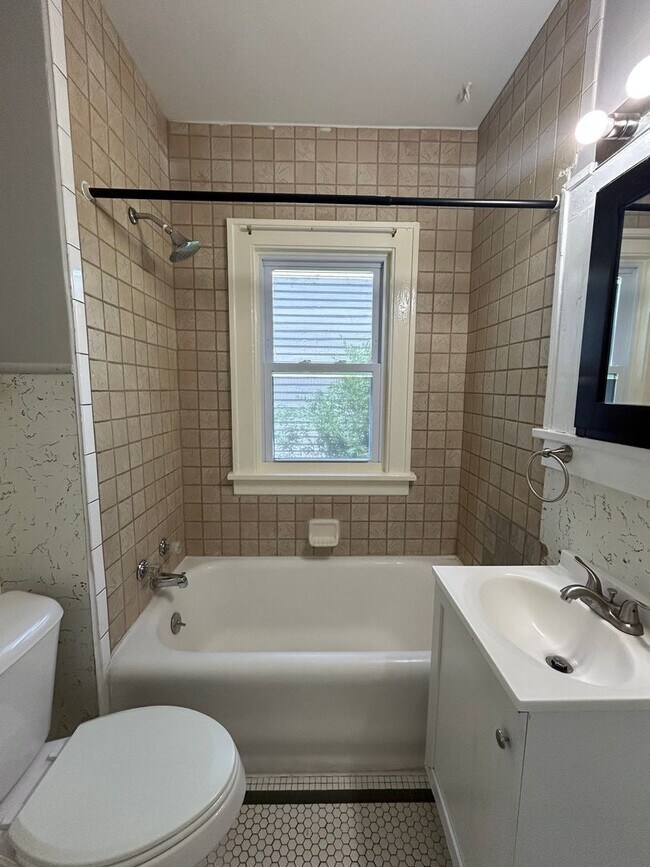 Building Photo - Charming 3-Bedroom Home with Finished Attic, Enclosed Front Porch & Spacious Backyard
