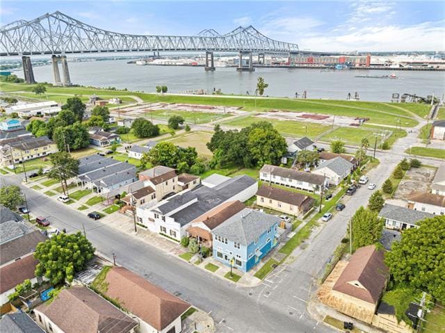 Building Photo - 333 De Armas St