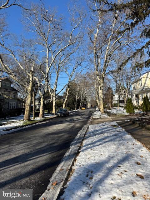 Building Photo - 227 Fairview Ave