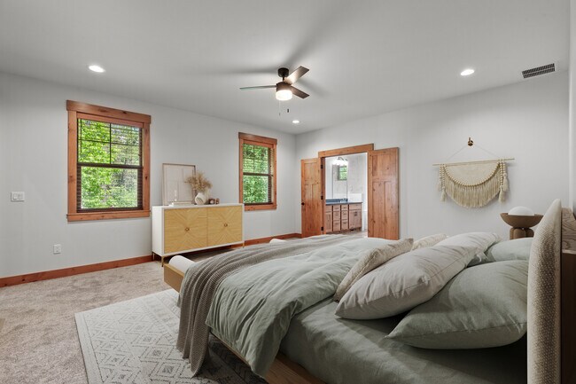 Building Photo - 357 ODonnell Dr