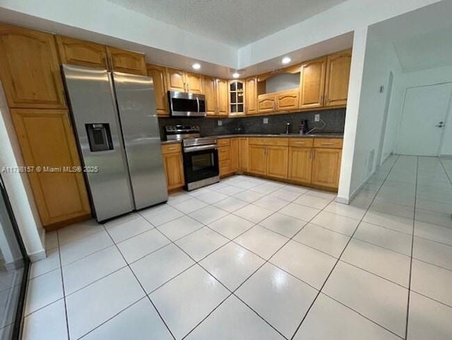 Primary Photo - 8540 SW 133rd Avenue Rd