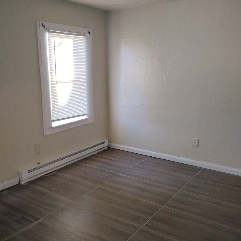 Building Photo - 415 Smith St