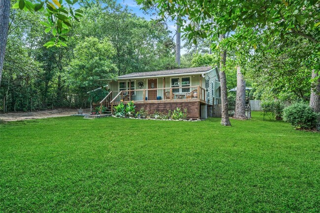 Building Photo - 11045 Woodview