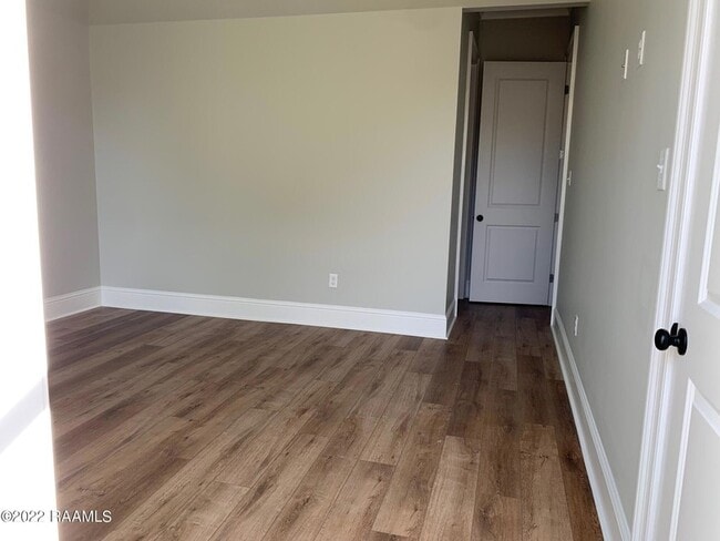 Building Photo - 104 Shirekeep Ln