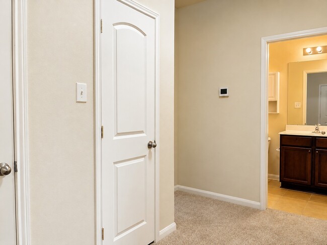 Building Photo - 7599 Fettle Ln