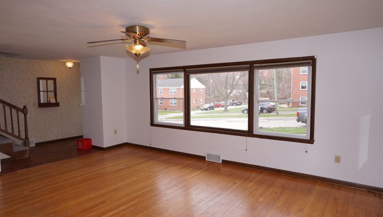 Building Photo - 6420 Lakeview Blvd