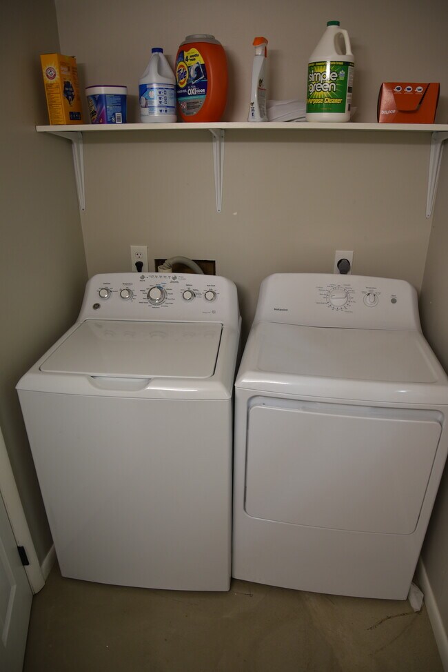 Building Photo - 500 Peachwood Pl