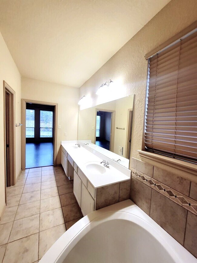 Building Photo - 23147 Enchanted Cactus Dr
