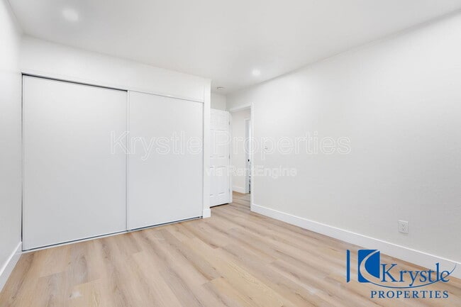 Building Photo - 455 E L St