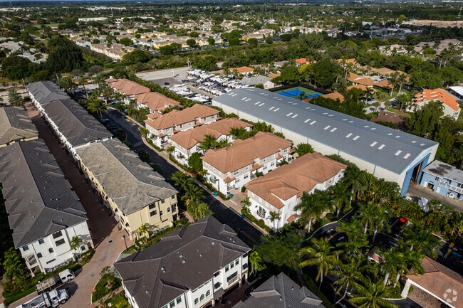 Aerial Photo - 2700 N Federal Hwy