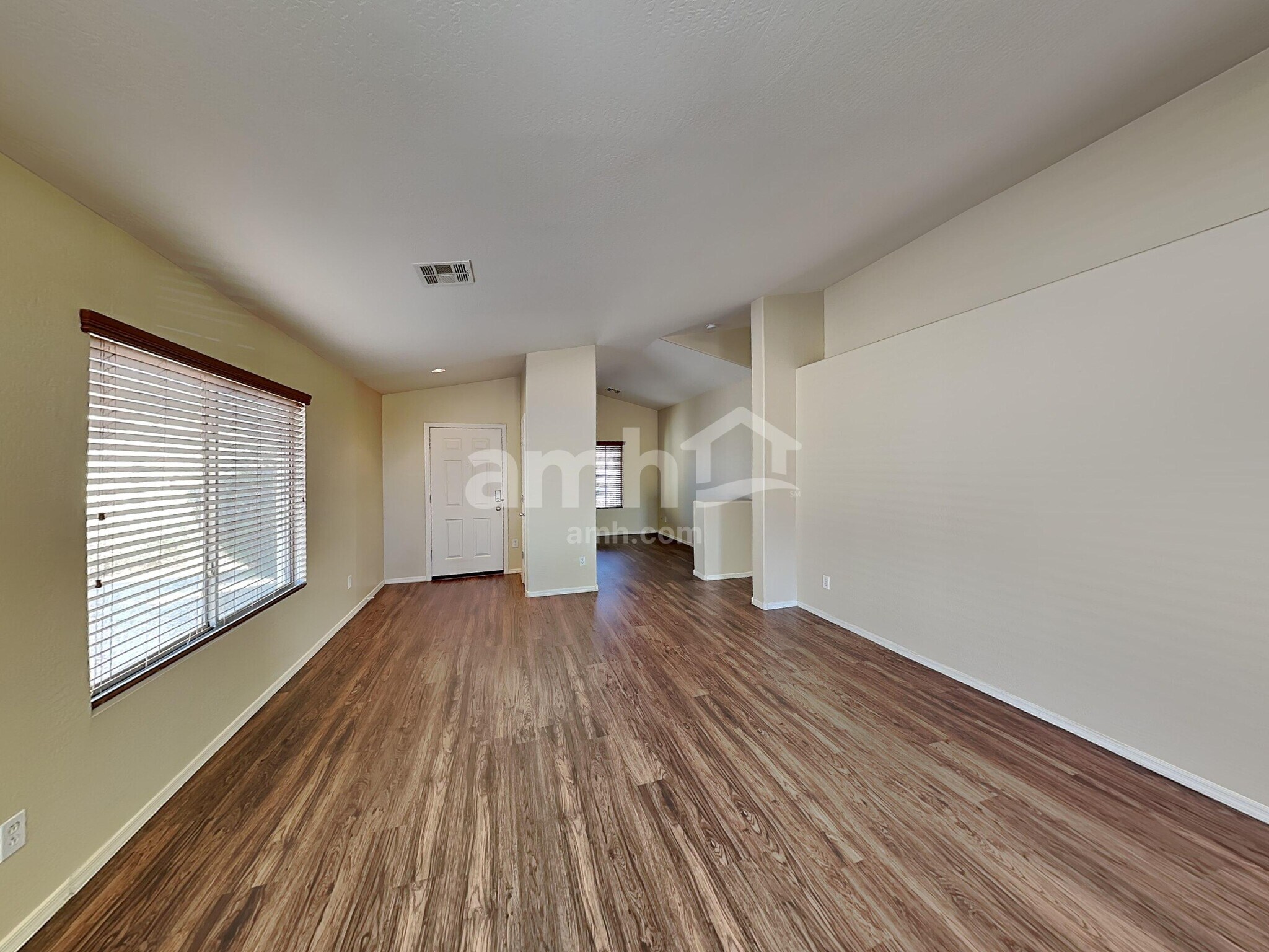 Building Photo - 2472 W Cool Water Way