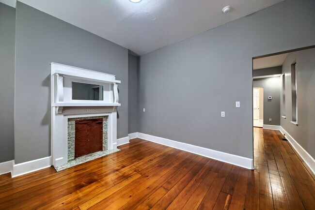 Building Photo - E Lincoln St 59-61 MLR