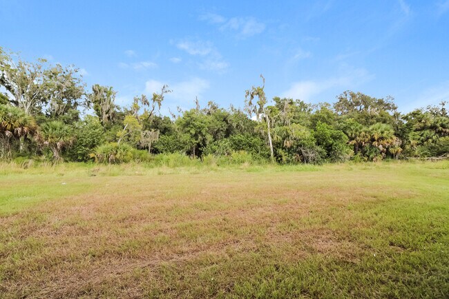 Building Photo - 4230 84th Ct E