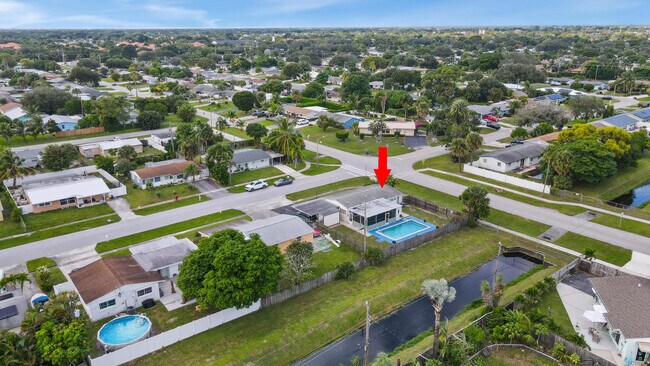 Building Photo - 9412 Bellewood St