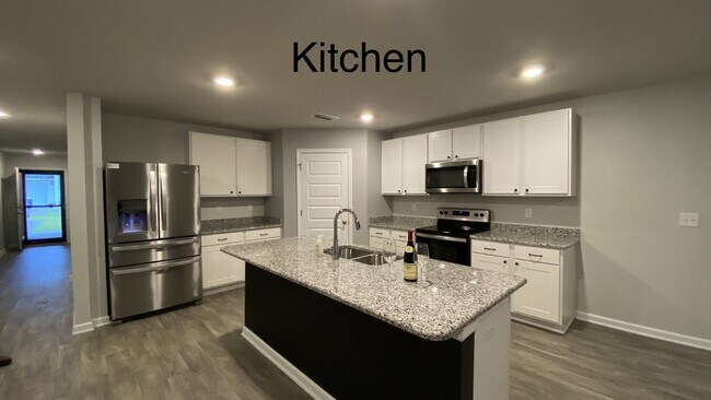 Building Photo - 24501 Alamitos Trace Dr