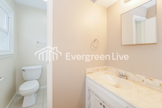 Building Photo - 7509 E 127th St