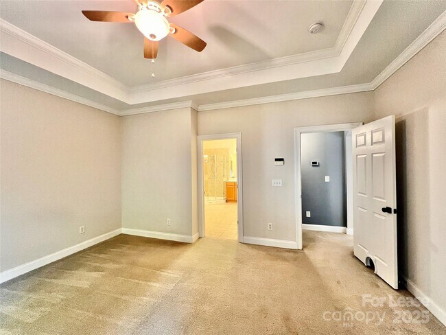 Building Photo - 1205 Gainsborough Dr