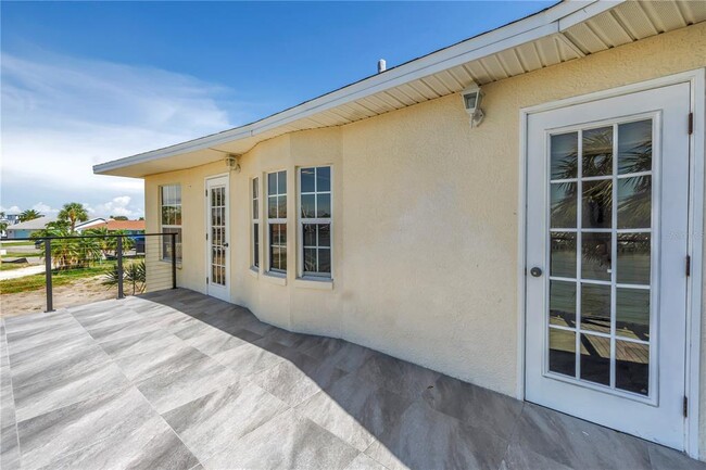 Building Photo - 17601 Sterling Terrace