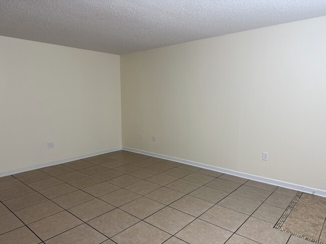 Building Photo - 11271 Florida Blvd