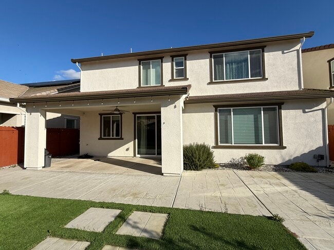 Building Photo - 1580 Blue Moon Ln