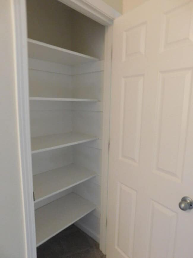 Building Photo - 3Bd/2.5Ba Two Story House - Available Soon!