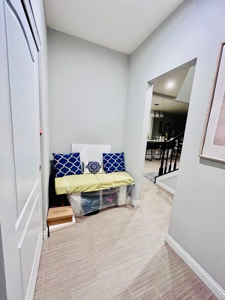 Building Photo - 1504 Englewood Ct