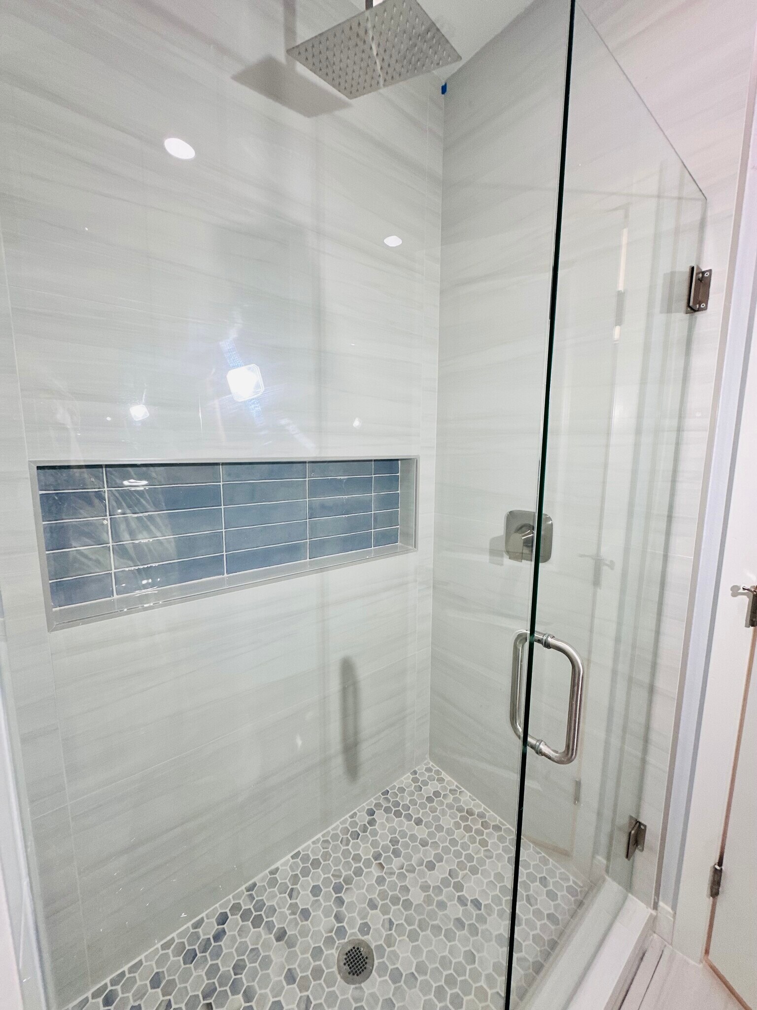 Shower 1 - 11313 N 25th St