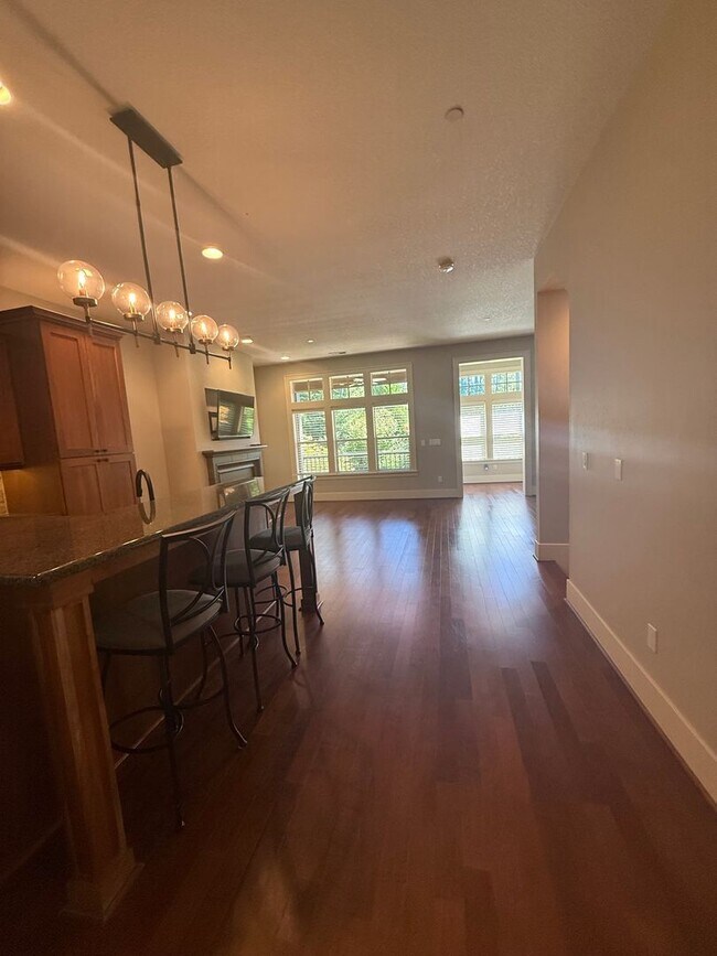 Building Photo - Stunning Contemporary townhome in Coveted Peterkort Woods, near St. Vincent's in Cedar Mill