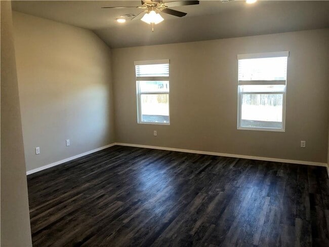 Building Photo - Fayetteville home | 3bed 2bath