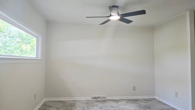 Building Photo - 67 Joyner Ave