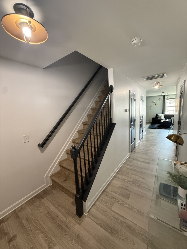 Building Photo - 111 Crepe Myrtle Ln