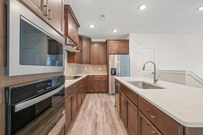 Building Photo - Modern, Spacious 2 Bed Townhome, Brier Creek Country Club, Golf course views!