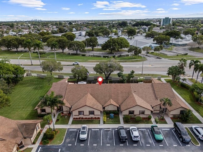 Building Photo - 11065 NW 38th Pl