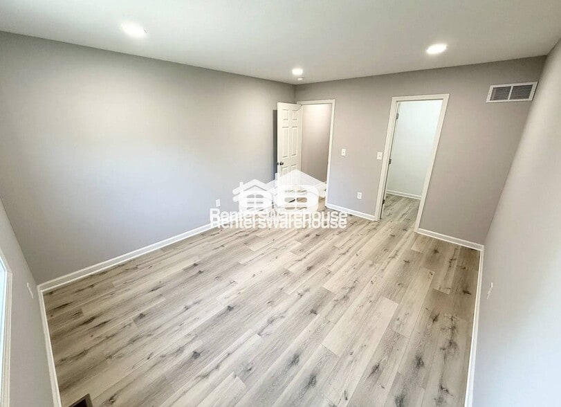 Building Photo - 7101 W 69th St