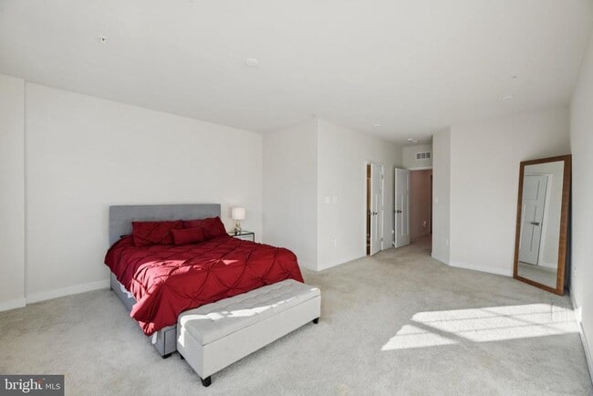 Building Photo - 10960 Presidential Pkwy