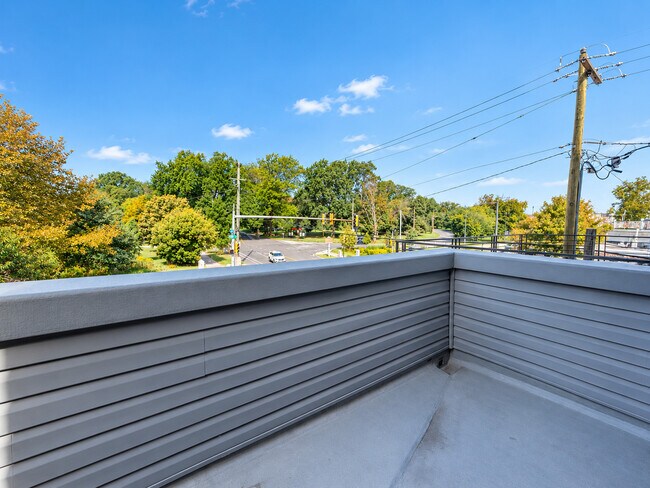 Building Photo - 2251 N 33rd St
