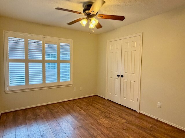 Building Photo - 3602 Chapel Square Dr