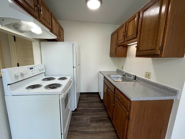 Building Photo - 124 Orange St