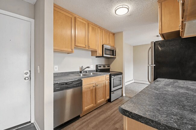 Building Photo - 4110 Rahn Rd