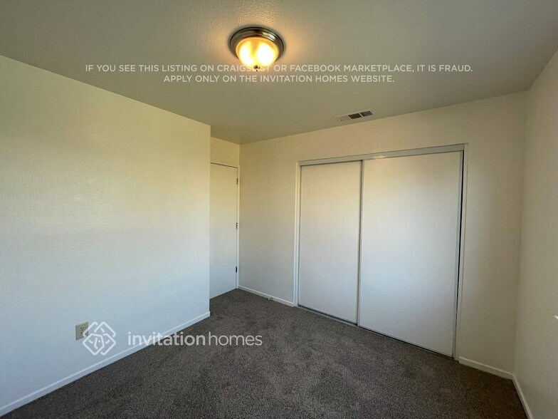 Building Photo - 1144 La Mesa St