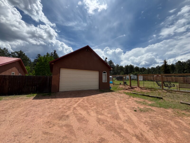 Building Photo - 1003 Mateo Camino