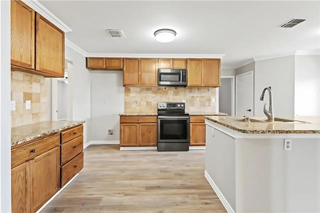Building Photo - 2923 Glendale Dr