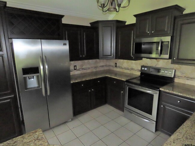 Building Photo - 21206 Altuda Ln